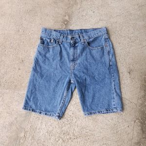 Levi's 505 Regular Fit Denim Shorts Men’s Size 33x9. EUC